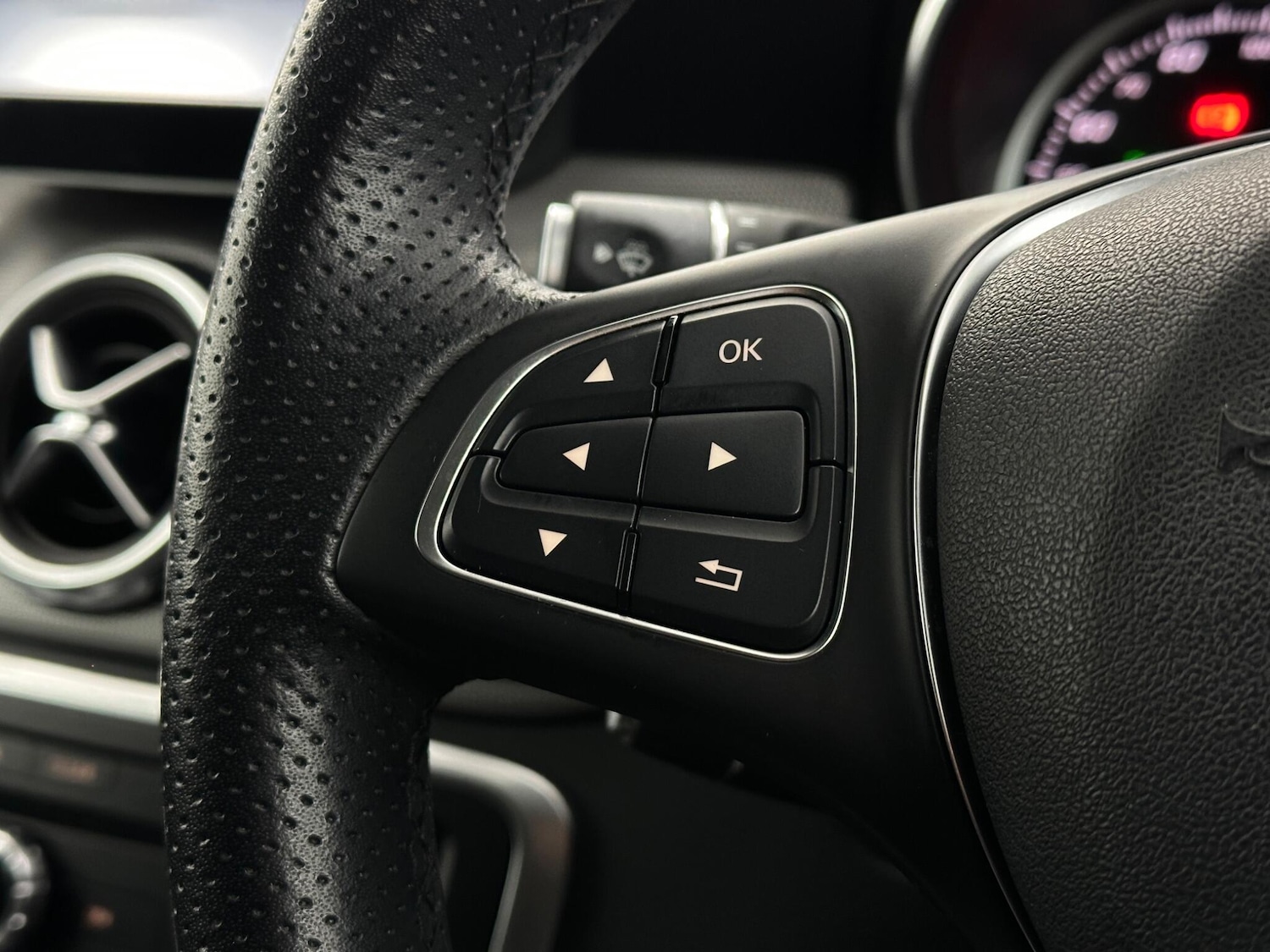 Used Mercedes-Benz GLA 2020 for sale - 77039921: Photo 13