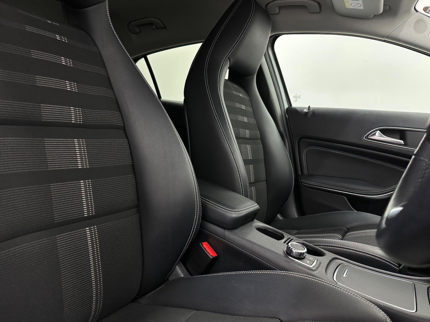 Used Mercedes-Benz GLA 2020 for sale - 77039921: Photo 30