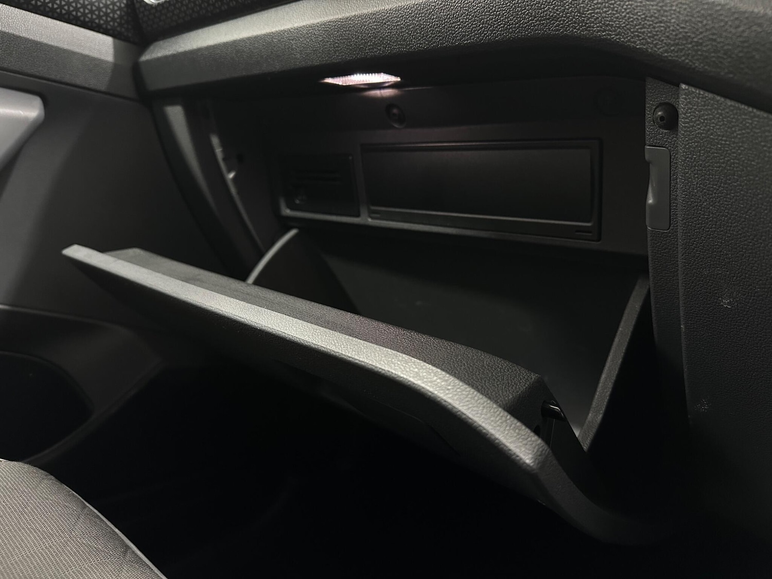 Used Volkswagen T-Cross 2020 for sale - 76878923: Photo 26