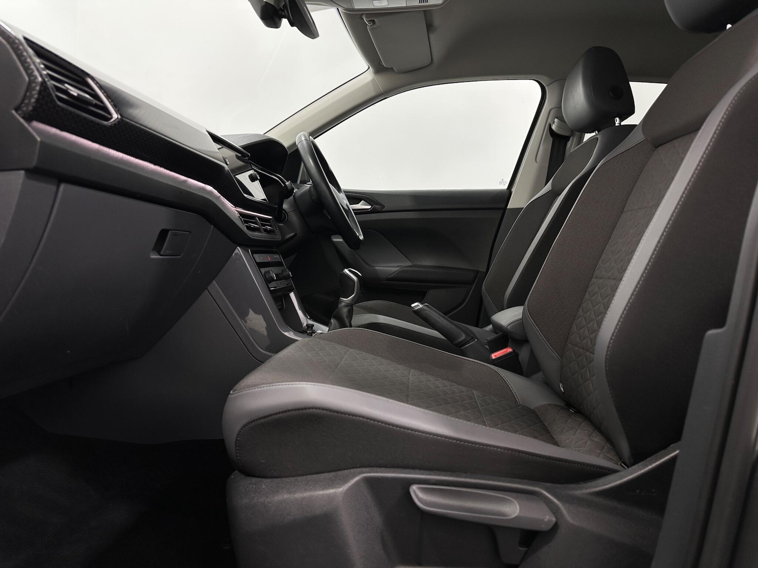 Used Volkswagen T-Cross 2020 for sale - 76878923: Photo 32