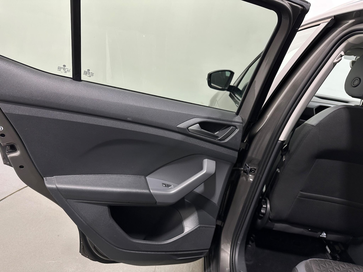 Used Volkswagen T-Cross 2020 for sale - 76878923: Photo 37