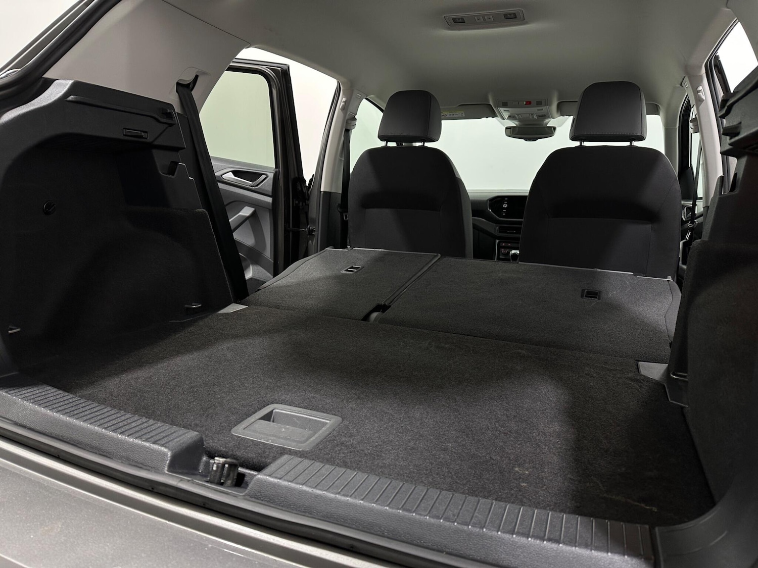 Used Volkswagen T-Cross 2020 for sale - 76878923: Photo 42