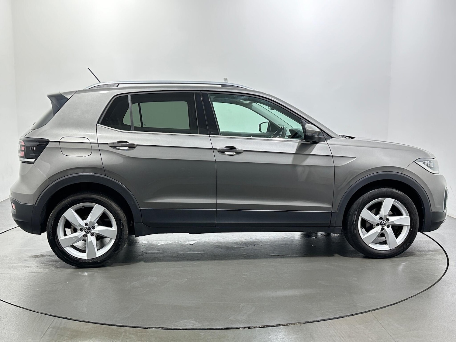 Used Volkswagen T-Cross 2020 for sale - 76878923: Photo 9