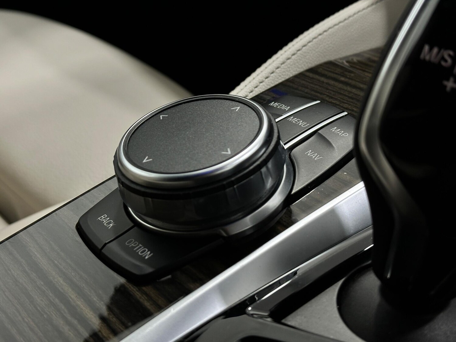 Used BMW 5 Series 2018 for sale - 77898294: Photo 21