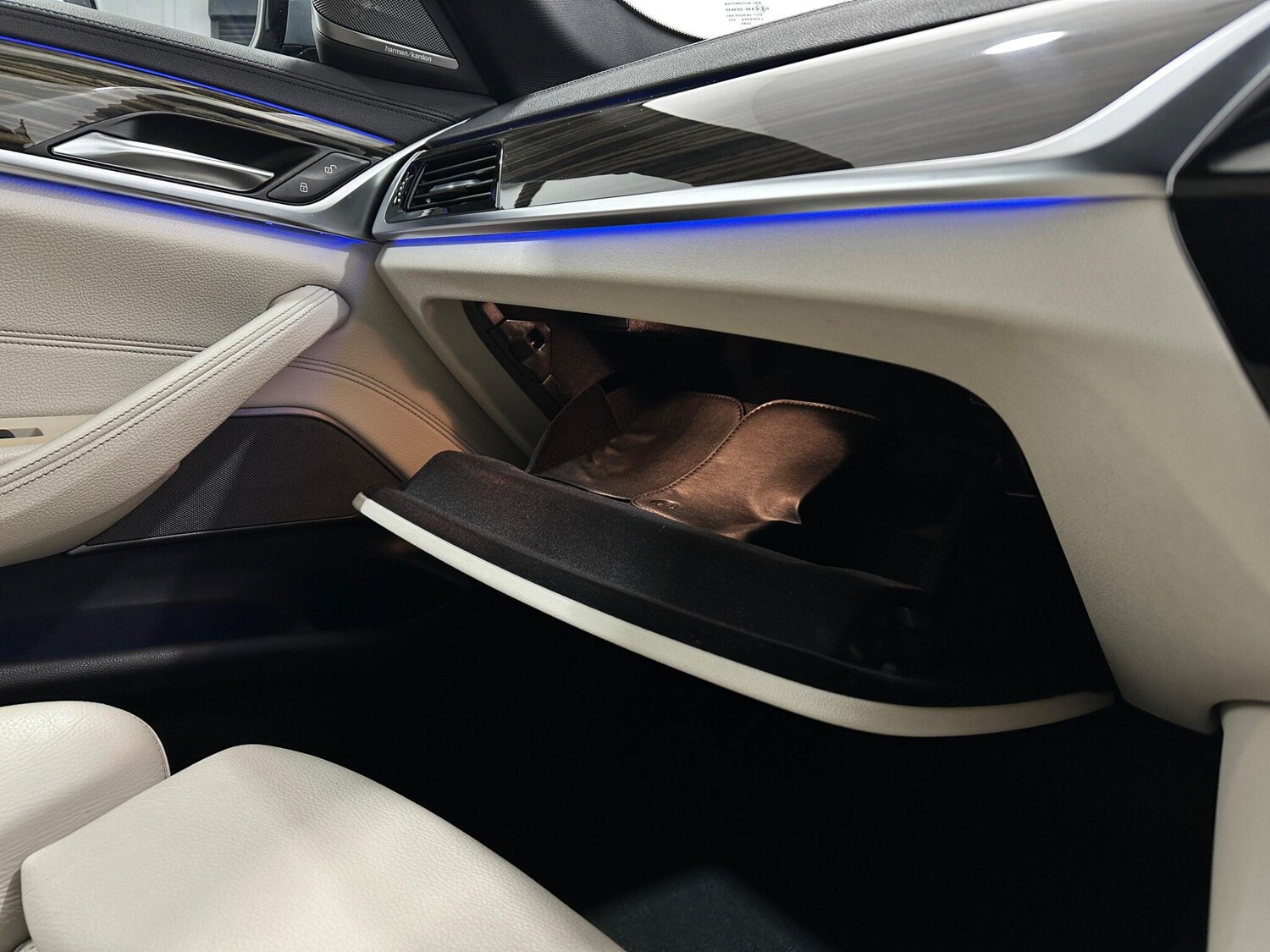 Used BMW 5 Series 2018 for sale - 77898294: Photo 28