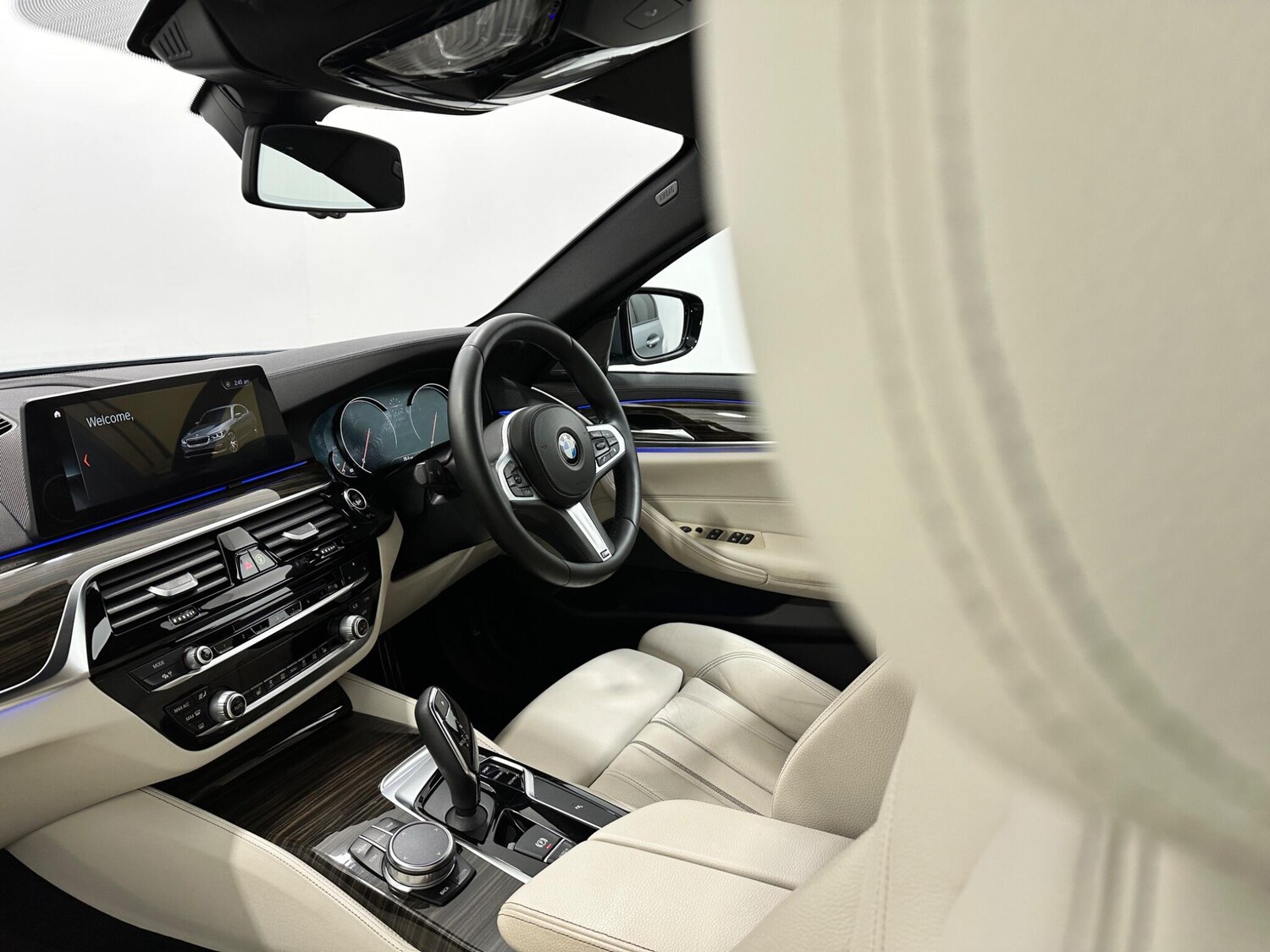 Used BMW 5 Series 2018 for sale - 77898294: Photo 30