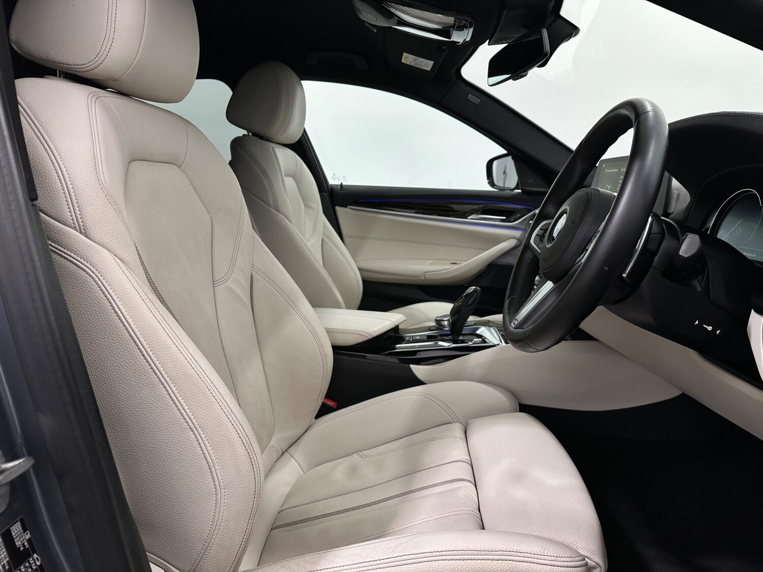 Used BMW 5 Series 2018 for sale - 77898294: Photo 31