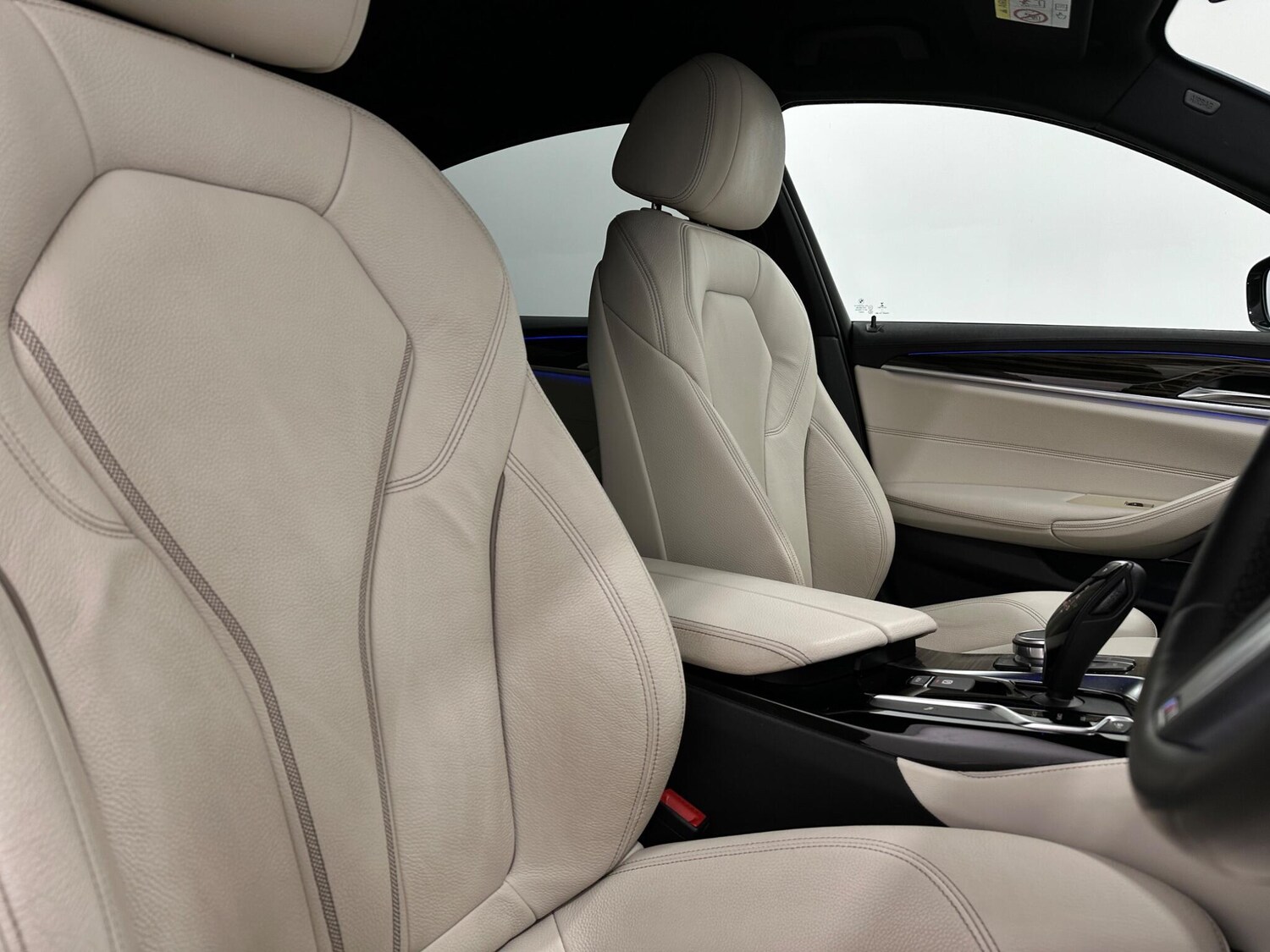 Used BMW 5 Series 2018 for sale - 77898294: Photo 32