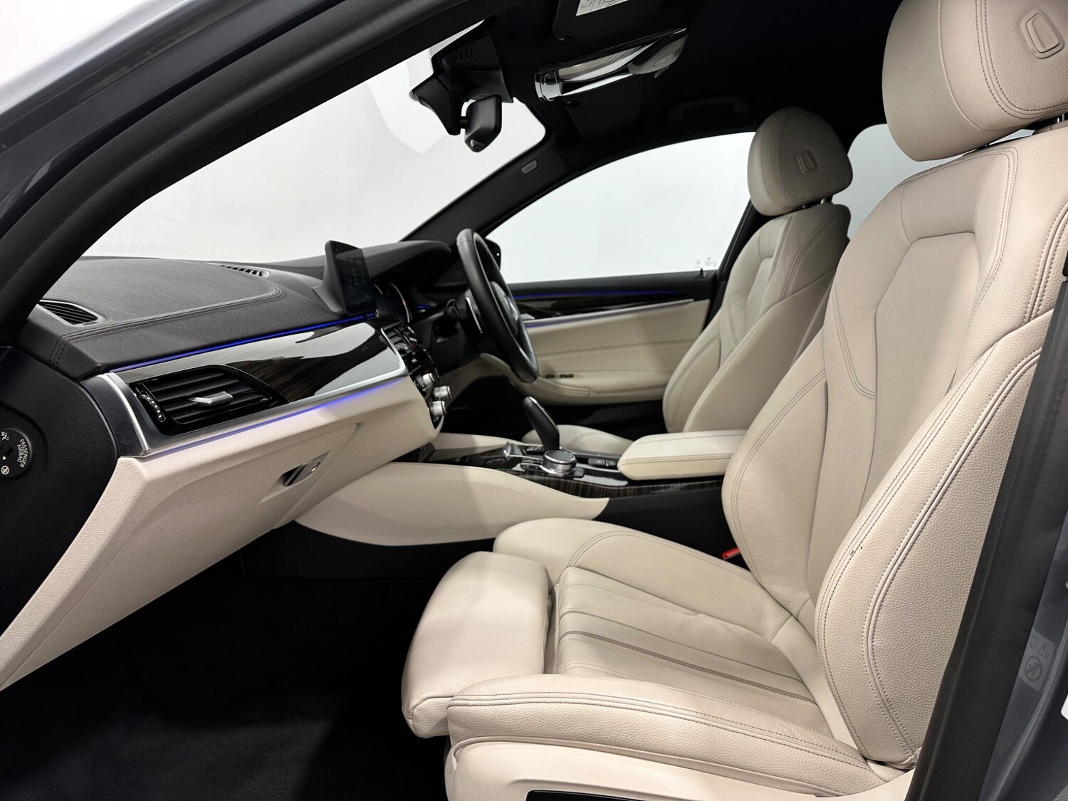 Used BMW 5 Series 2018 for sale - 77898294: Photo 35