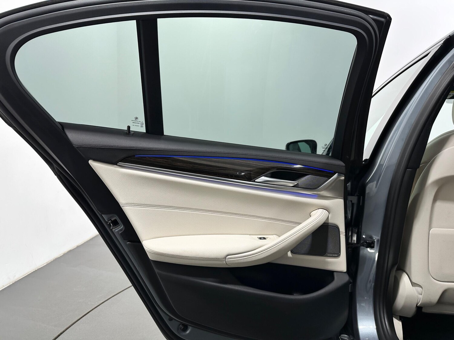 Used BMW 5 Series 2018 for sale - 77898294: Photo 41