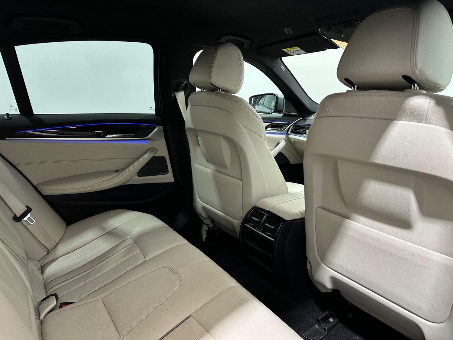 Used BMW 5 Series 2018 for sale - 77898294: Photo 42