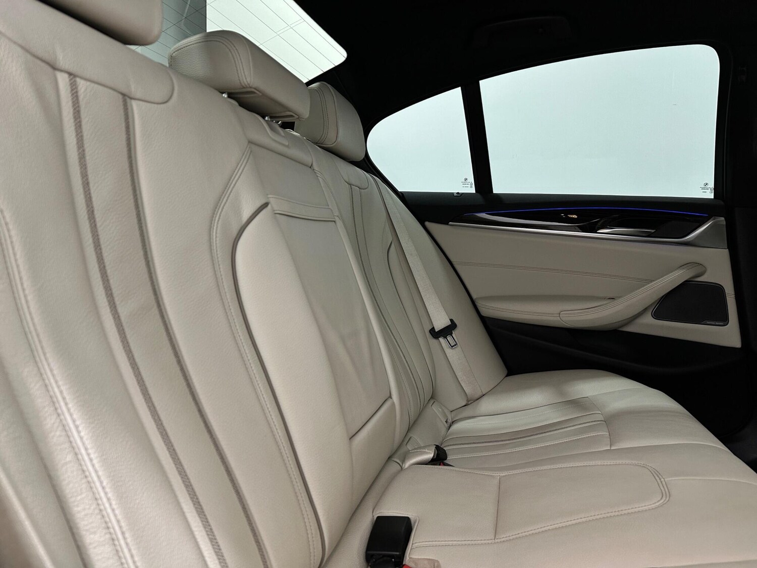 Used BMW 5 Series 2018 for sale - 77898294: Photo 43