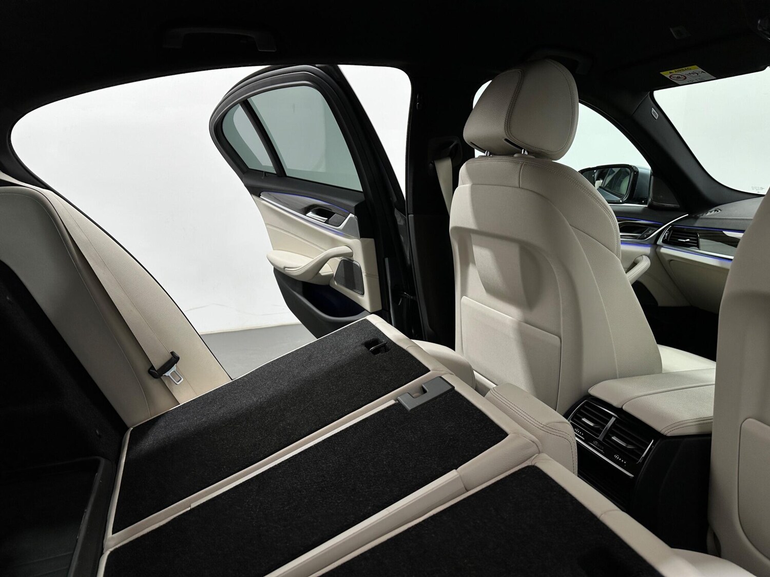 Used BMW 5 Series 2018 for sale - 77898294: Photo 47