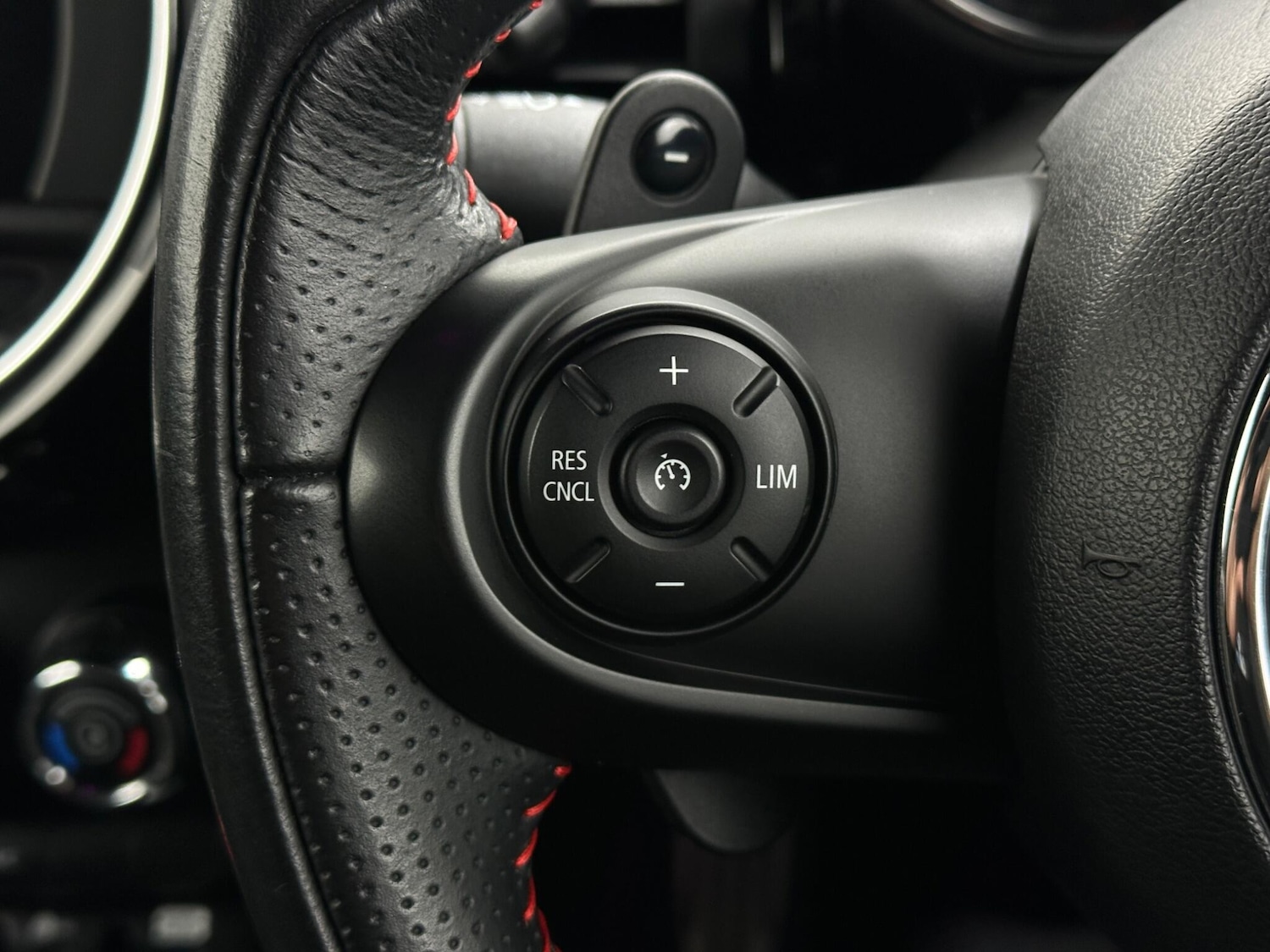 Used MINI Hatch 2020 for sale - 77439832: Photo 15