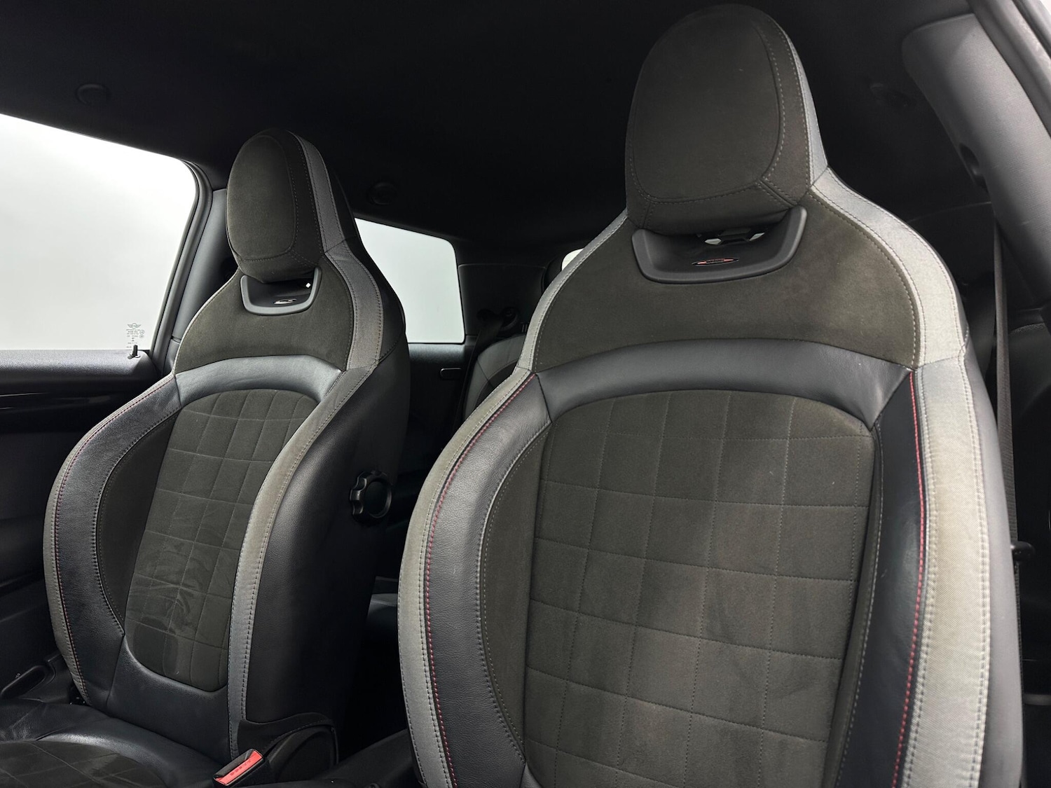 Used MINI Hatch 2020 for sale - 77439832: Photo 36