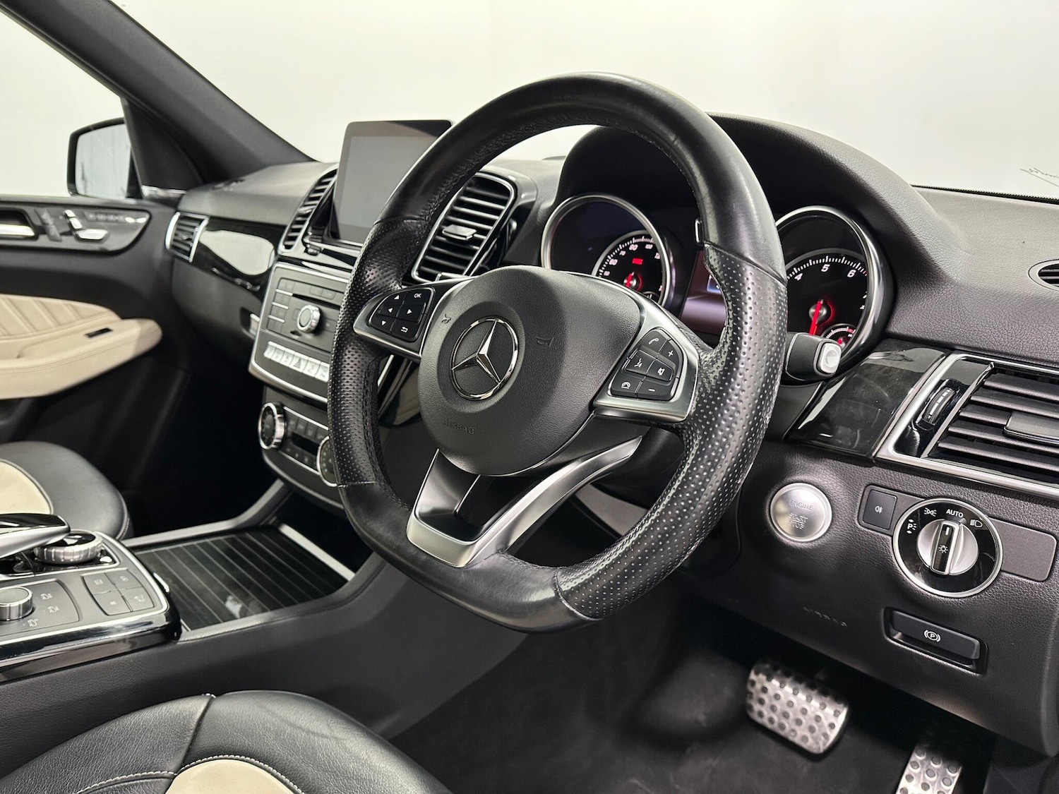 Used Mercedes-Benz GLE 2018 for sale - 77637391: Photo 11