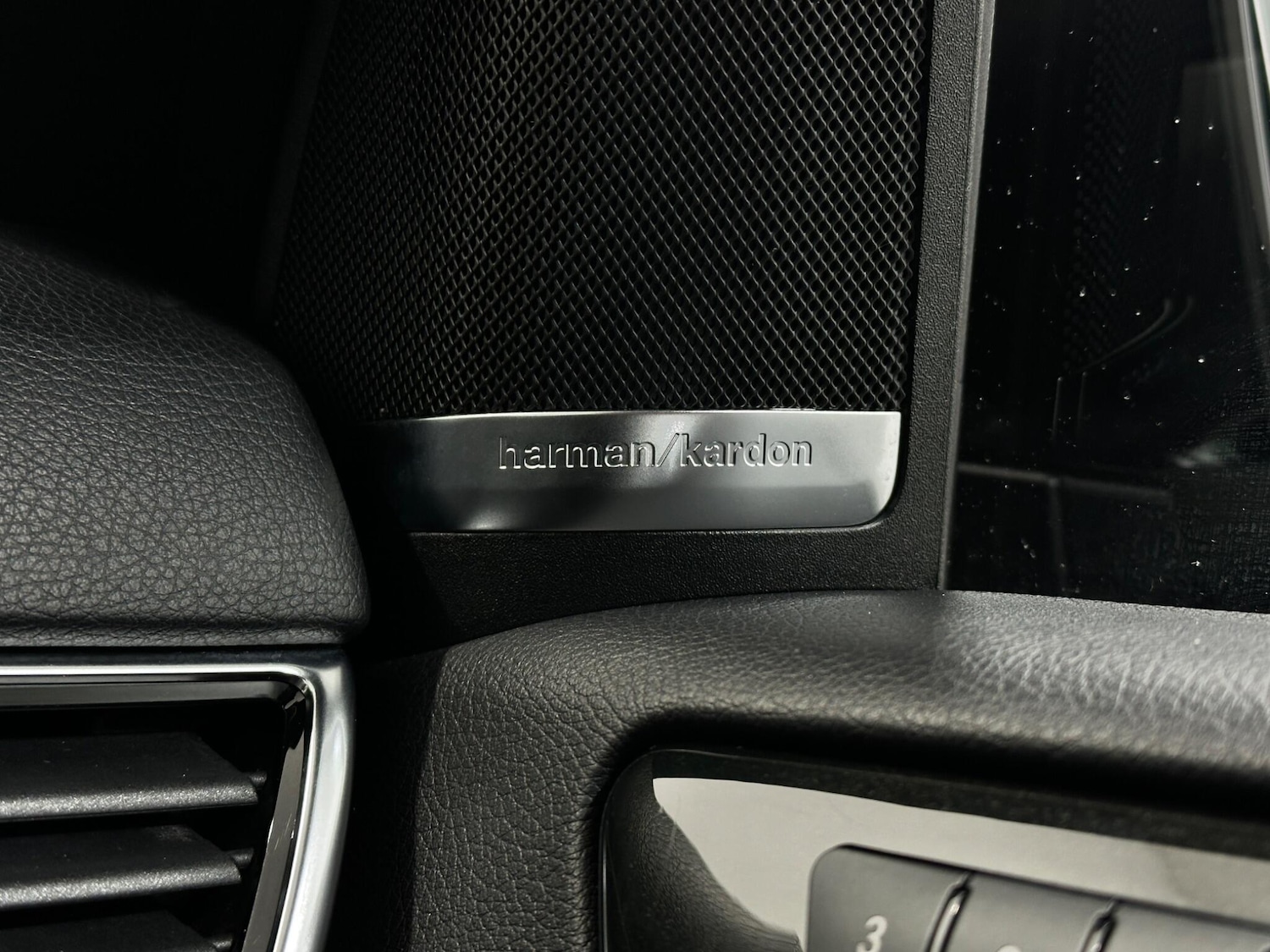 Used Mercedes-Benz GLE 2018 for sale - 77637391: Photo 18