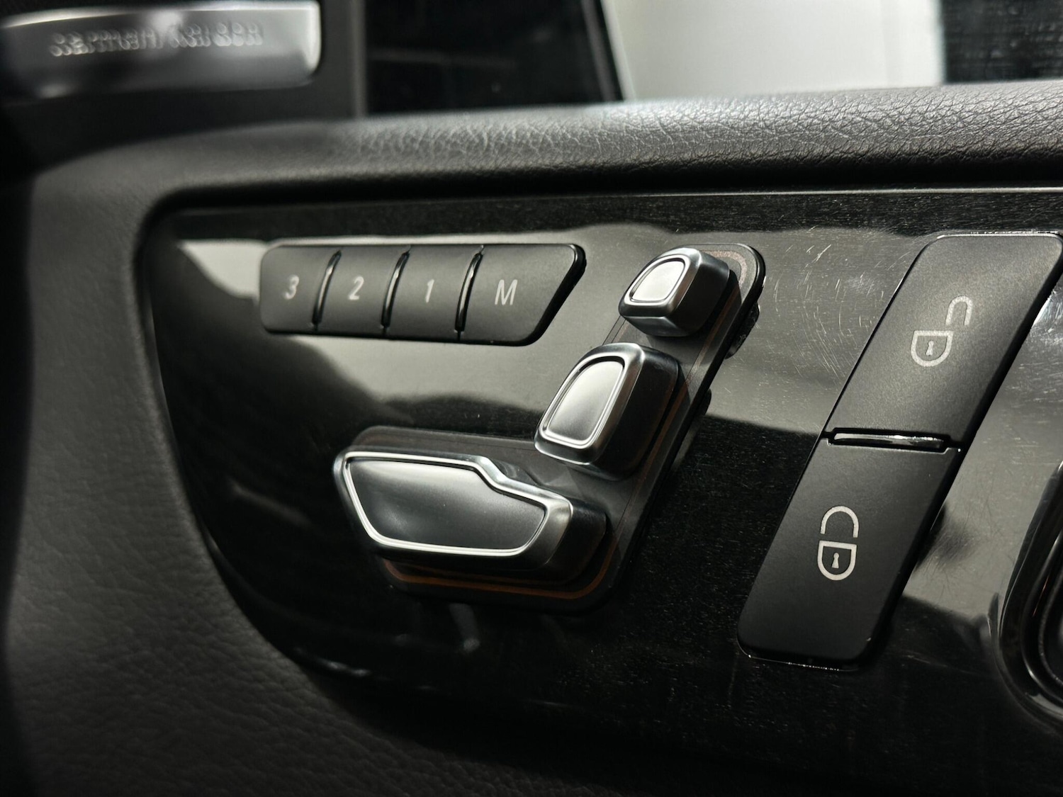 Used Mercedes-Benz GLE 2018 for sale - 77637391: Photo 19