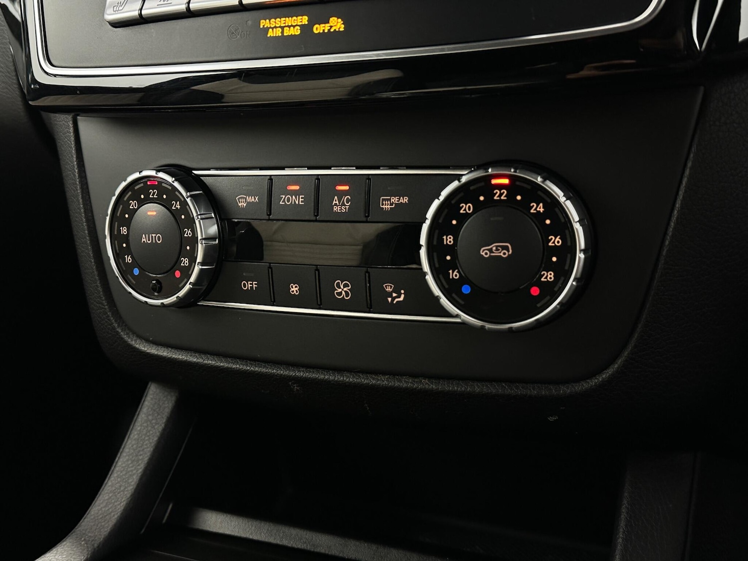 Used Mercedes-Benz GLE 2018 for sale - 77637391: Photo 25