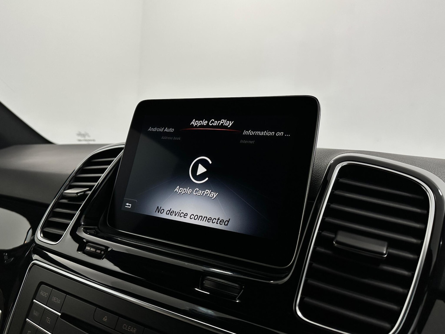 Used Mercedes-Benz GLE 2018 for sale - 77637391: Photo 29