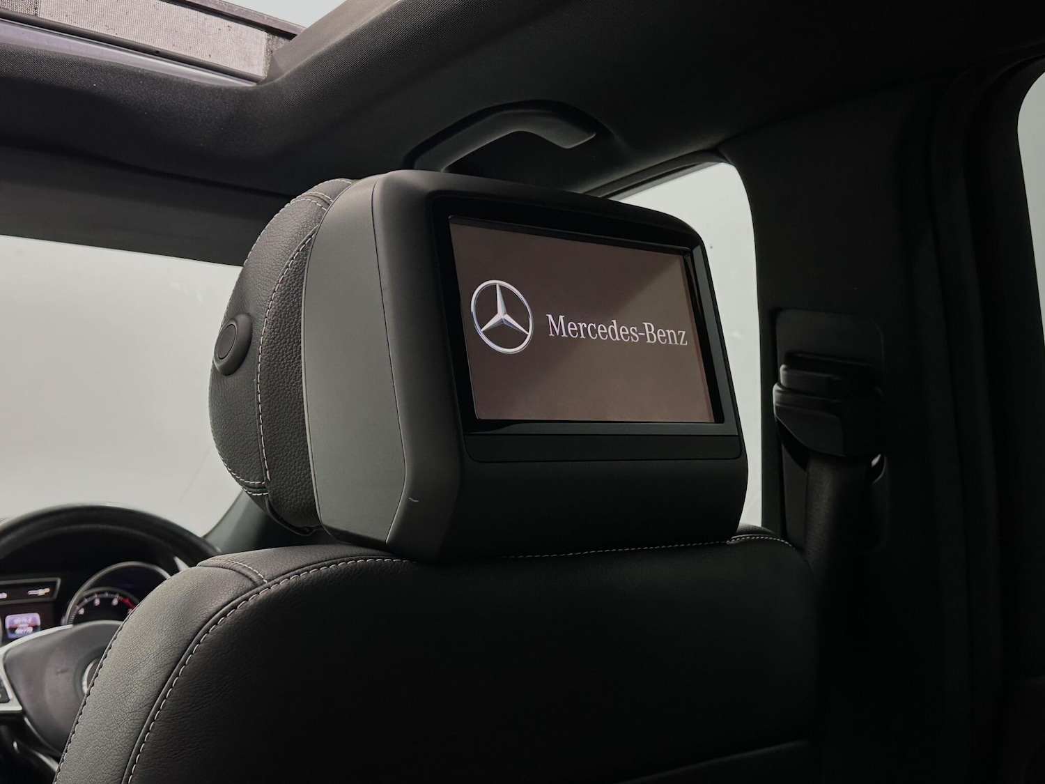 Used Mercedes-Benz GLE 2018 for sale - 77637391: Photo 49