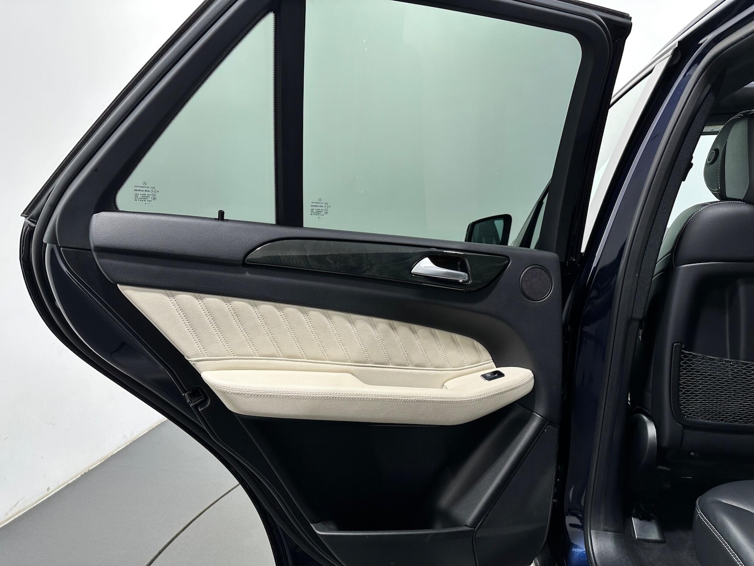 Used Mercedes-Benz GLE 2018 for sale - 77637391: Photo 52