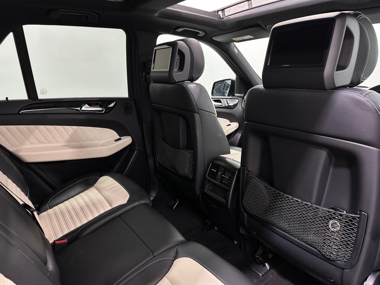 Used Mercedes-Benz GLE 2018 for sale - 77637391: Photo 53