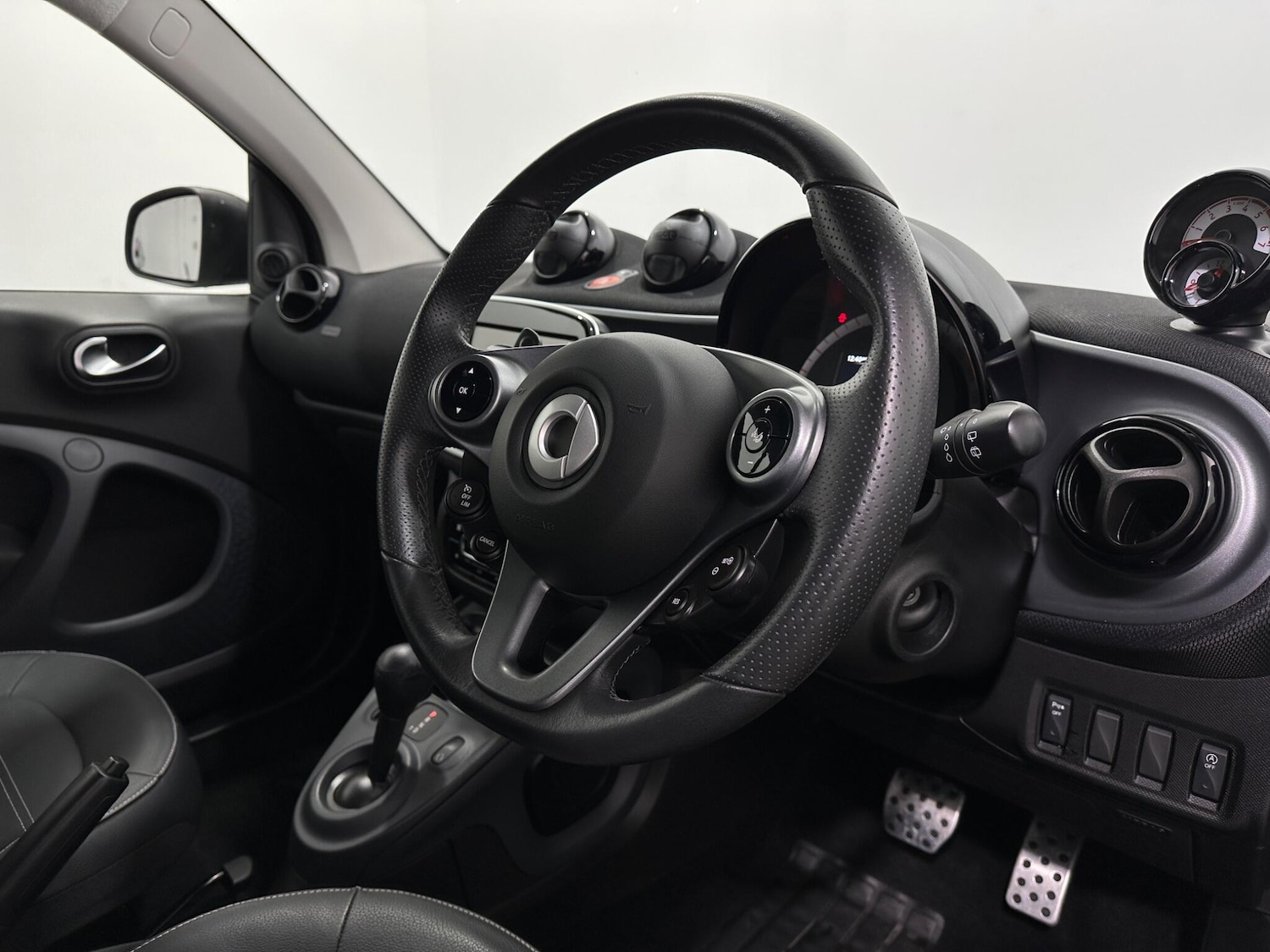 Used smart fortwo 2017 for sale - 77279946: Photo 10