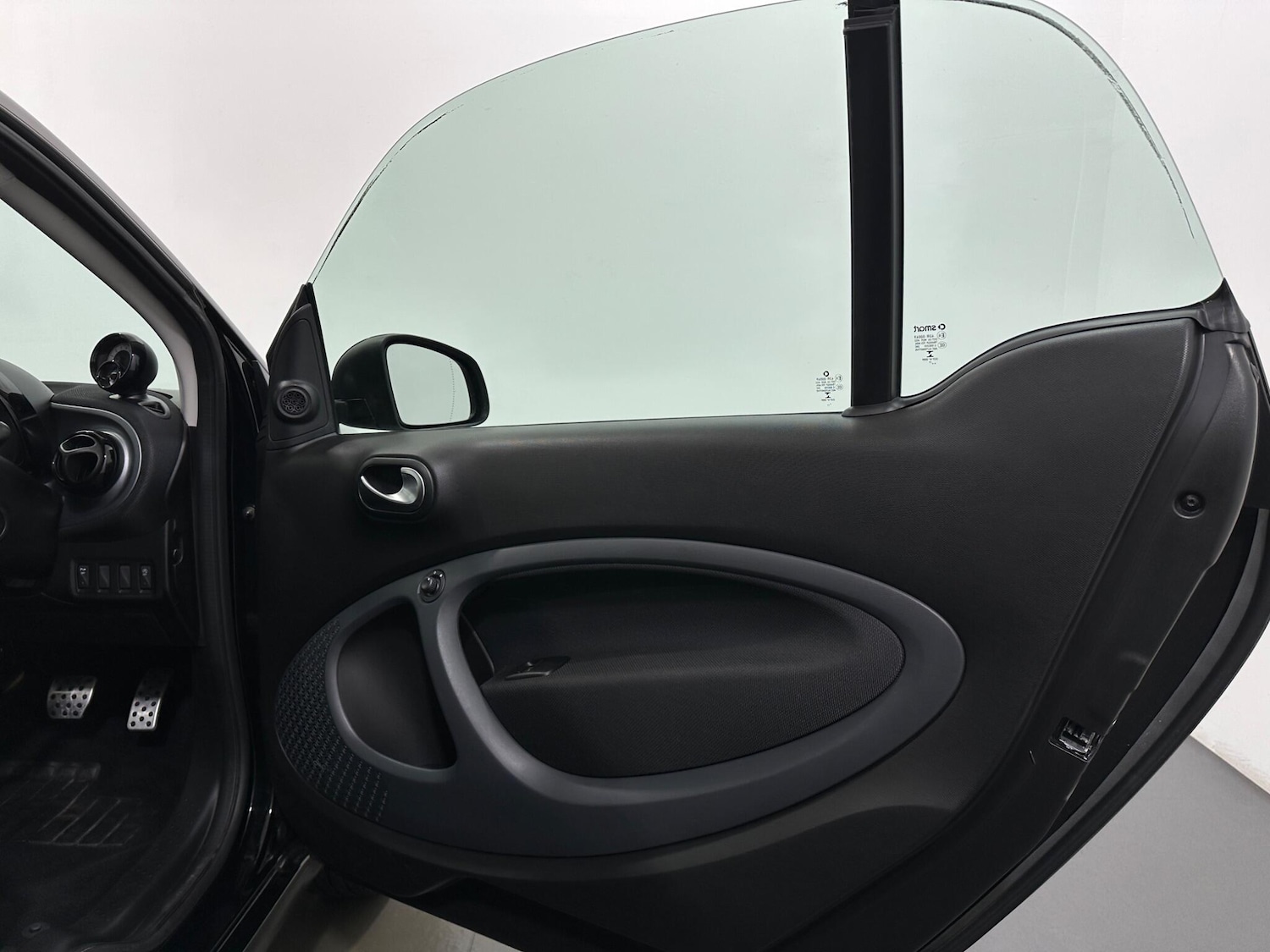 Used smart fortwo 2017 for sale - 77279946: Photo 29