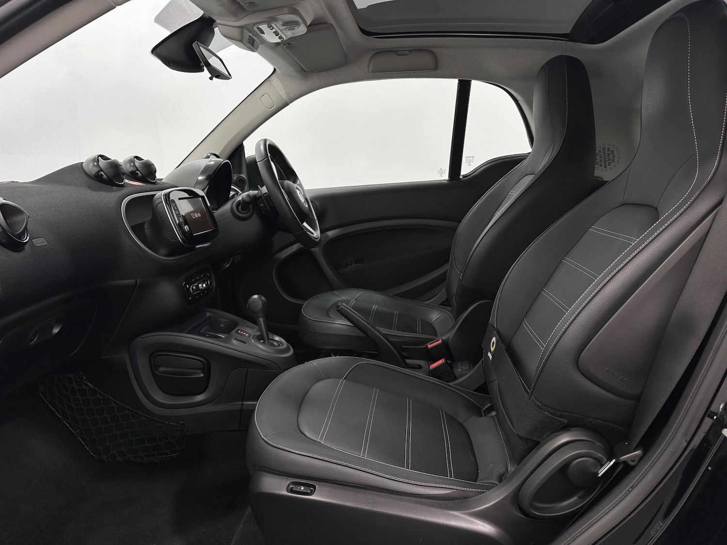 Used smart fortwo 2017 for sale - 77279946: Photo 30