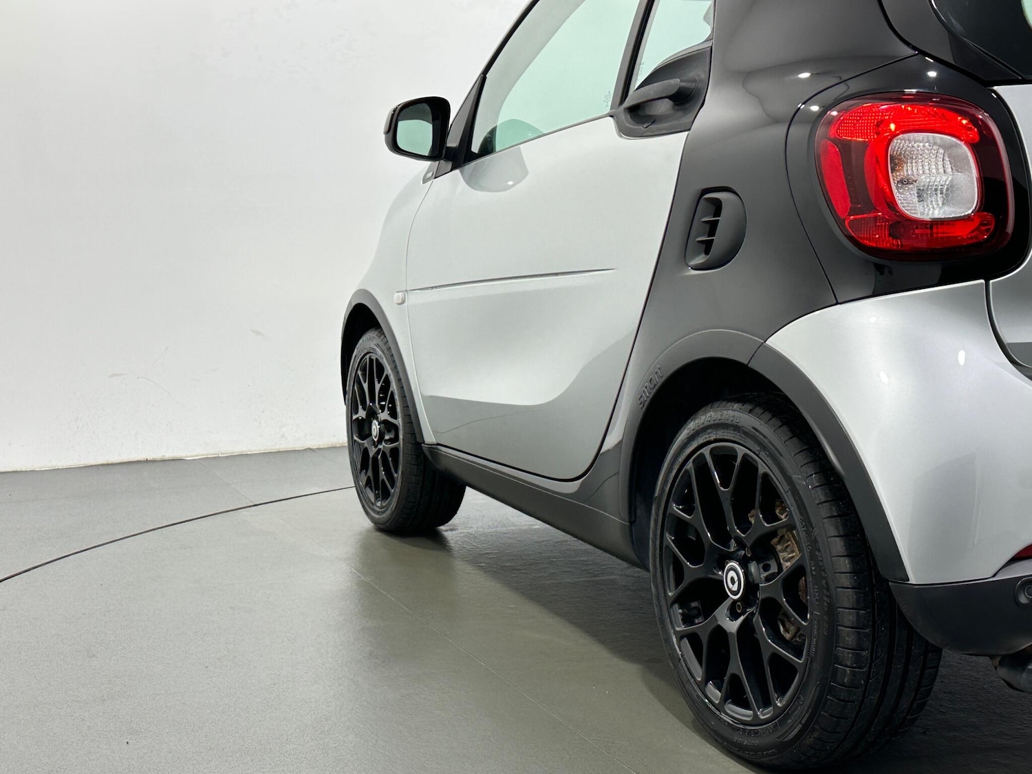 Used smart fortwo 2017 for sale - 77279946: Photo 39