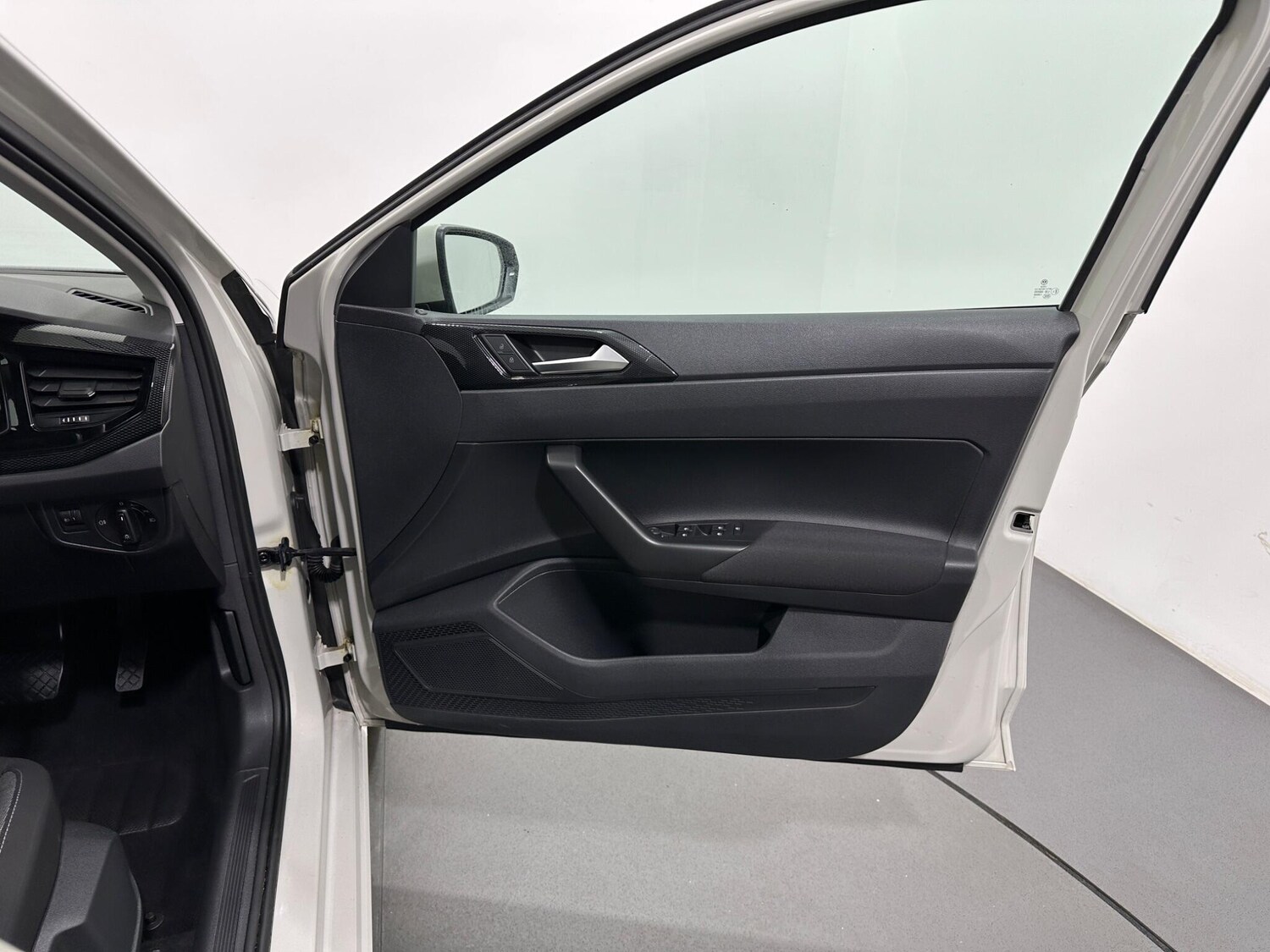 Used Volkswagen Polo 2022 for sale - 76913616: Photo 30