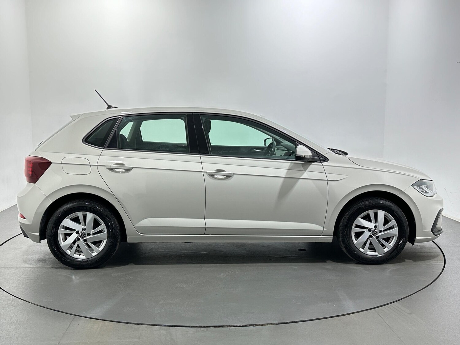 Used Volkswagen Polo 2022 for sale - 76913616: Photo 9