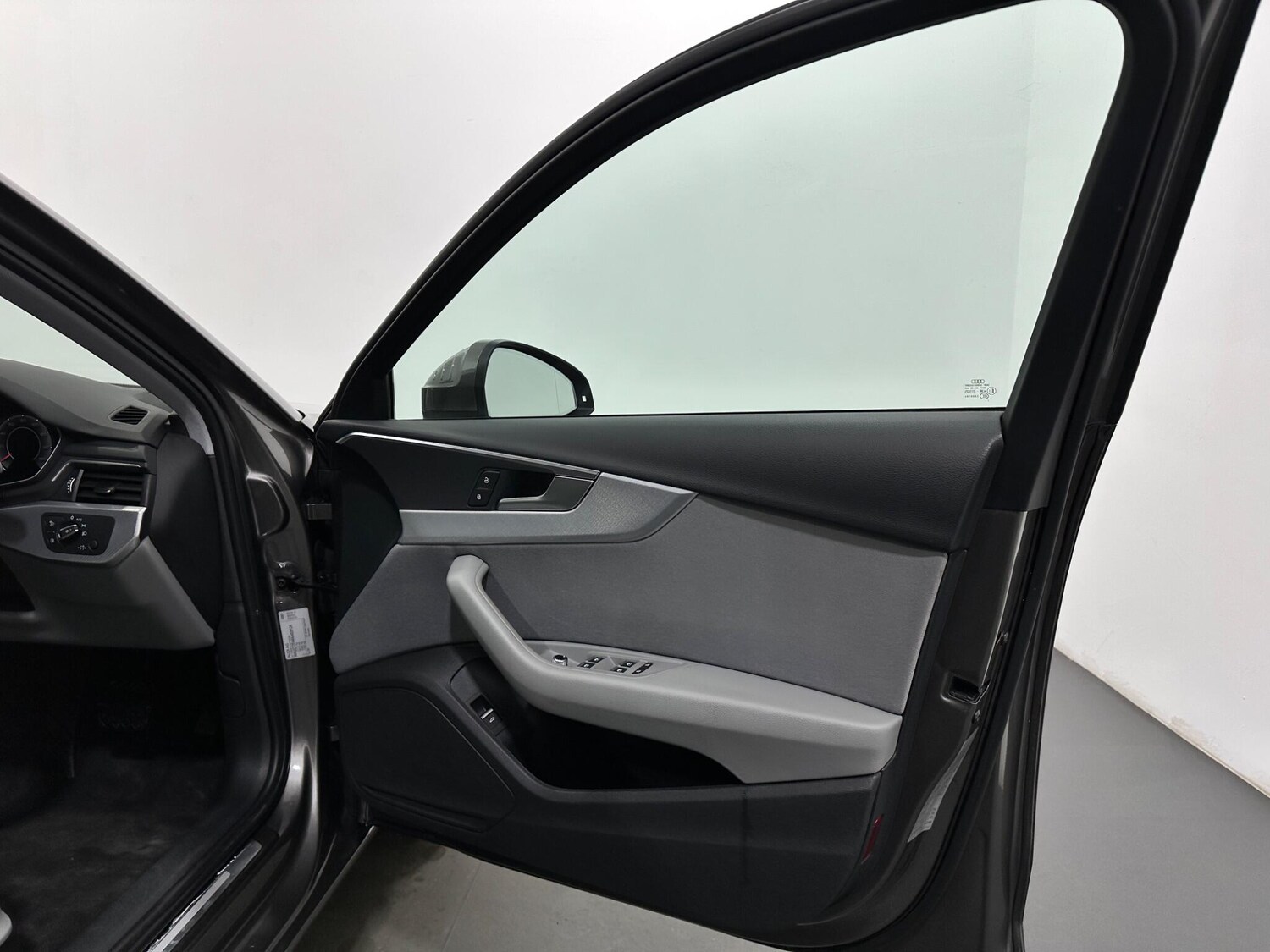 Used Audi A4 Avant 2022 for sale - 77637521: Photo 36