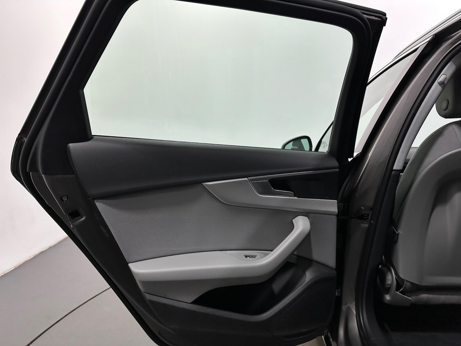 Used Audi A4 Avant 2022 for sale - 77637521: Photo 43