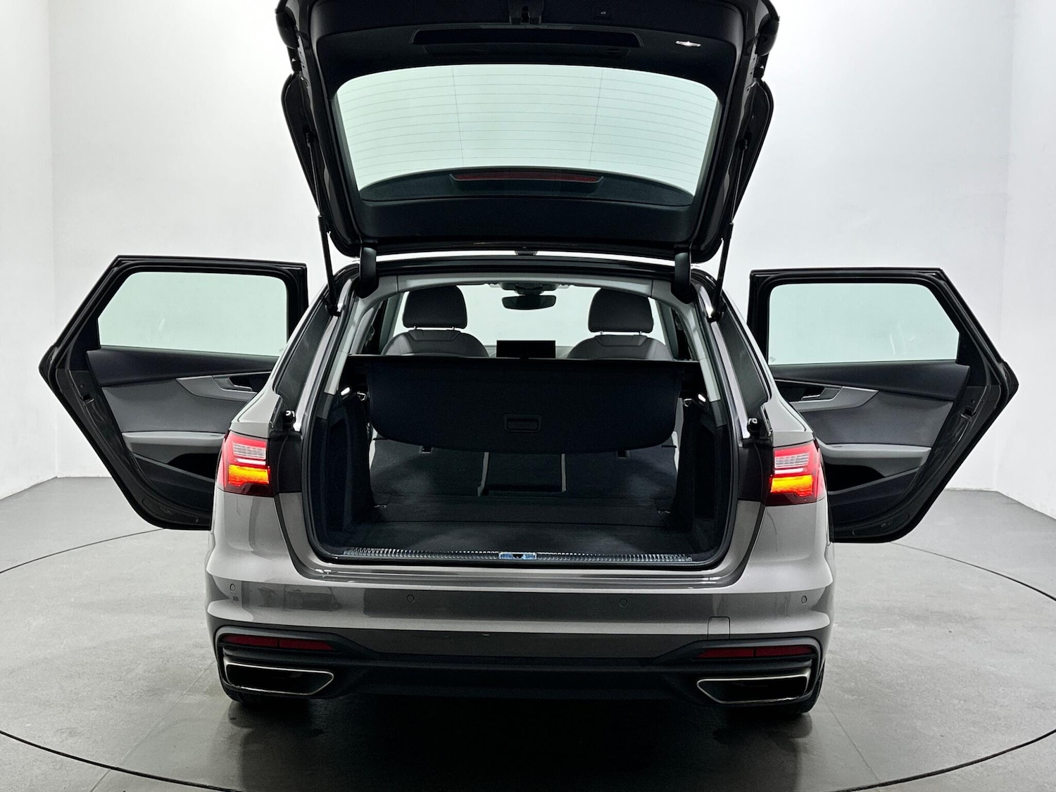 Used Audi A4 Avant 2022 for sale - 77637521: Photo 47