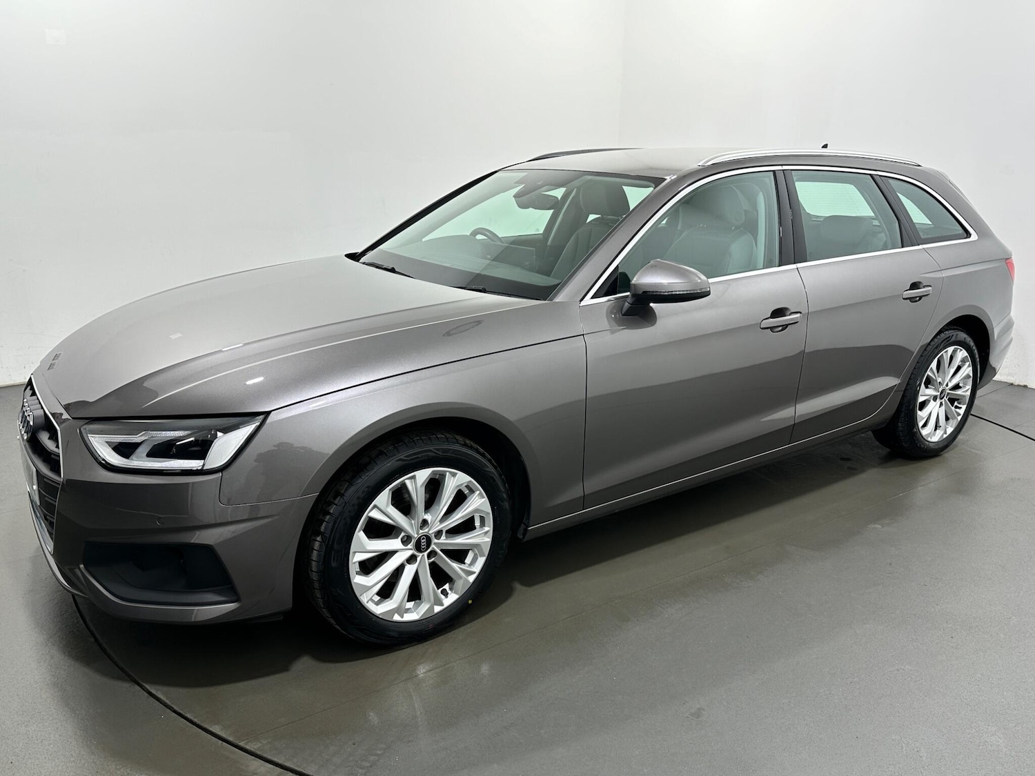 Used Audi A4 Avant 2022 for sale - 77637521: Photo 57