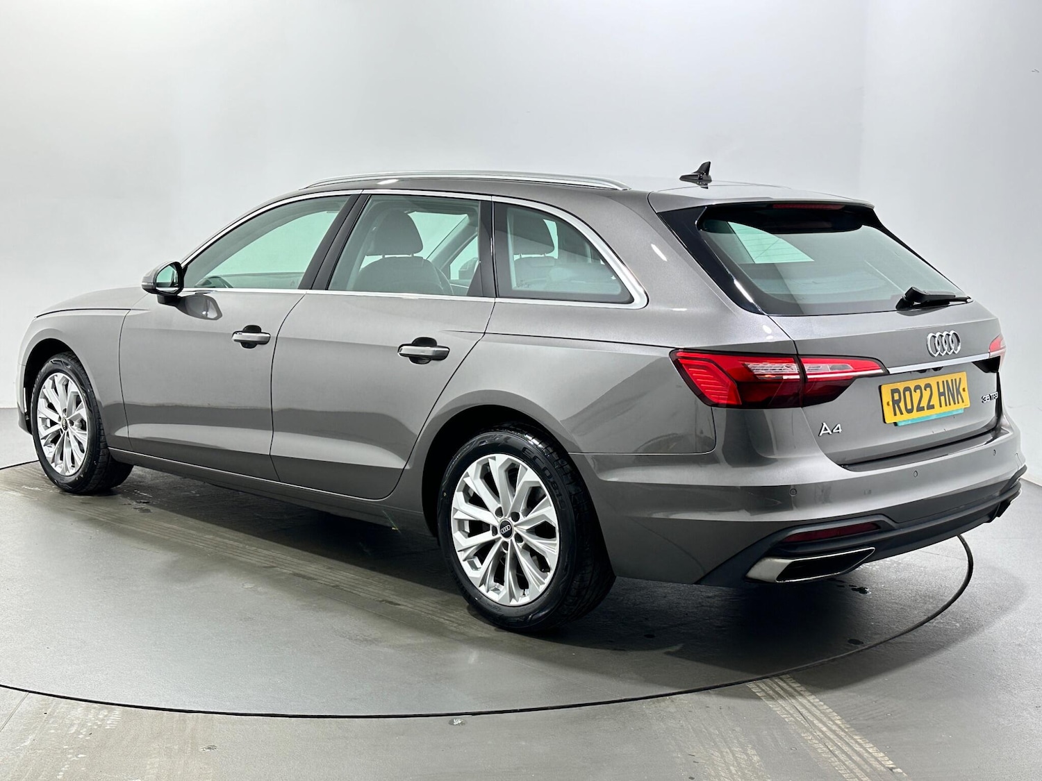 Used Audi A4 Avant 2022 for sale - 77637521: Photo 6