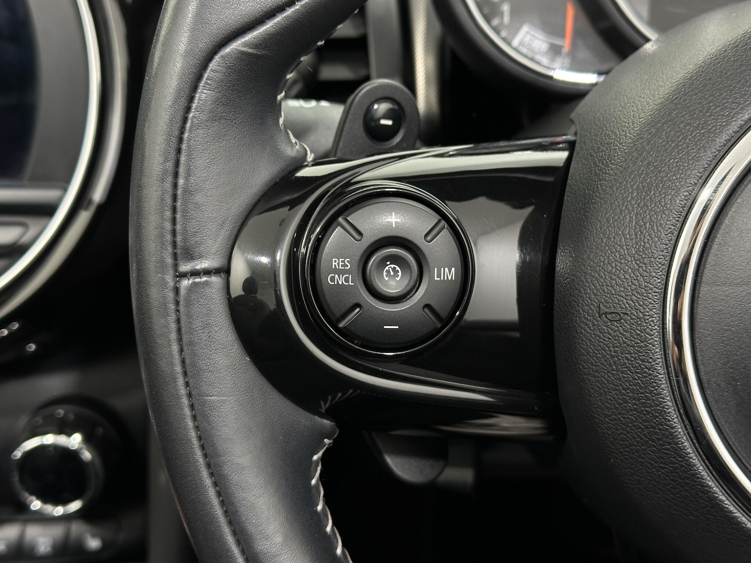 Used MINI Convertible 2019 for sale - 77238543: Photo 14