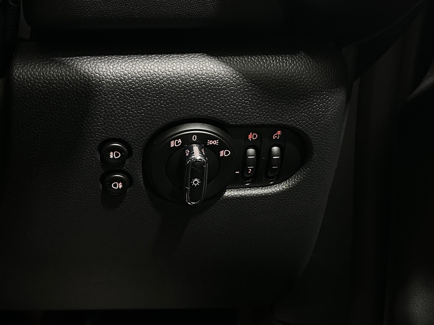 Used MINI Convertible 2019 for sale - 77238543: Photo 17