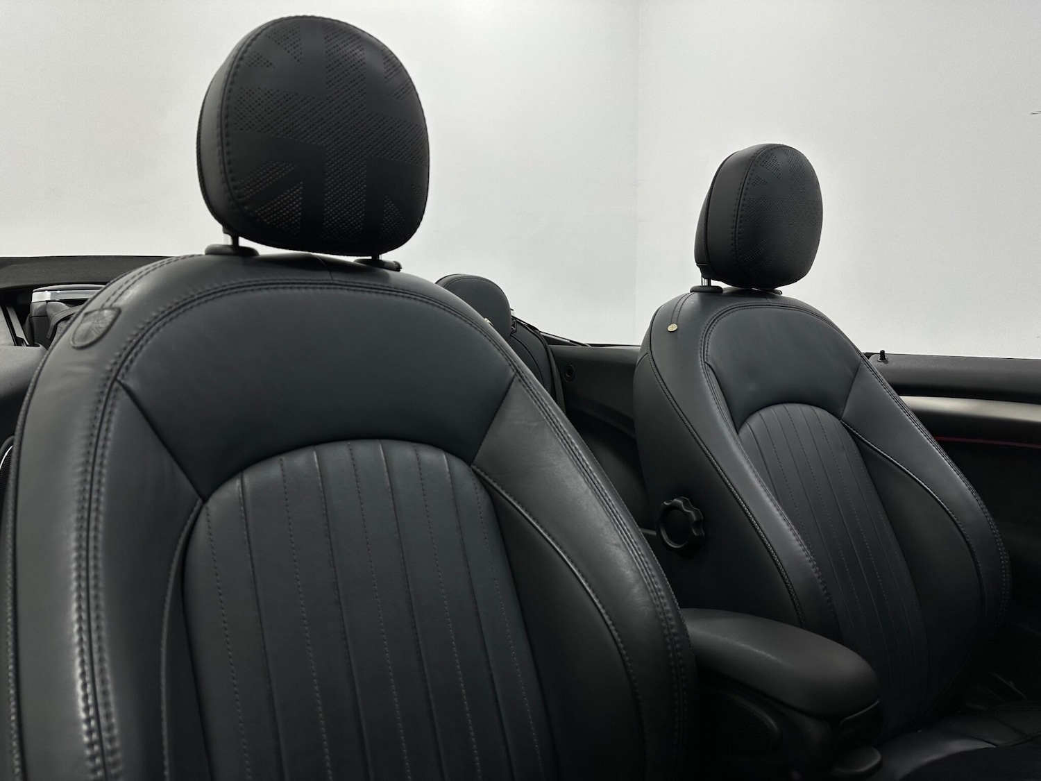 Used MINI Convertible 2019 for sale - 77238543: Photo 33