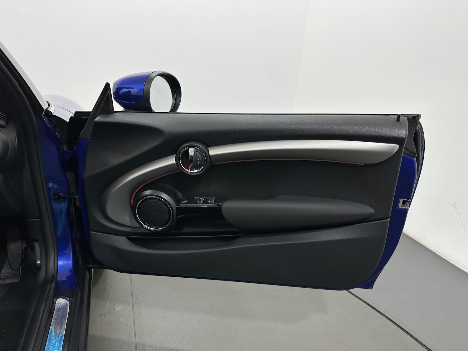 Used MINI Convertible 2019 for sale - 77238543: Photo 34