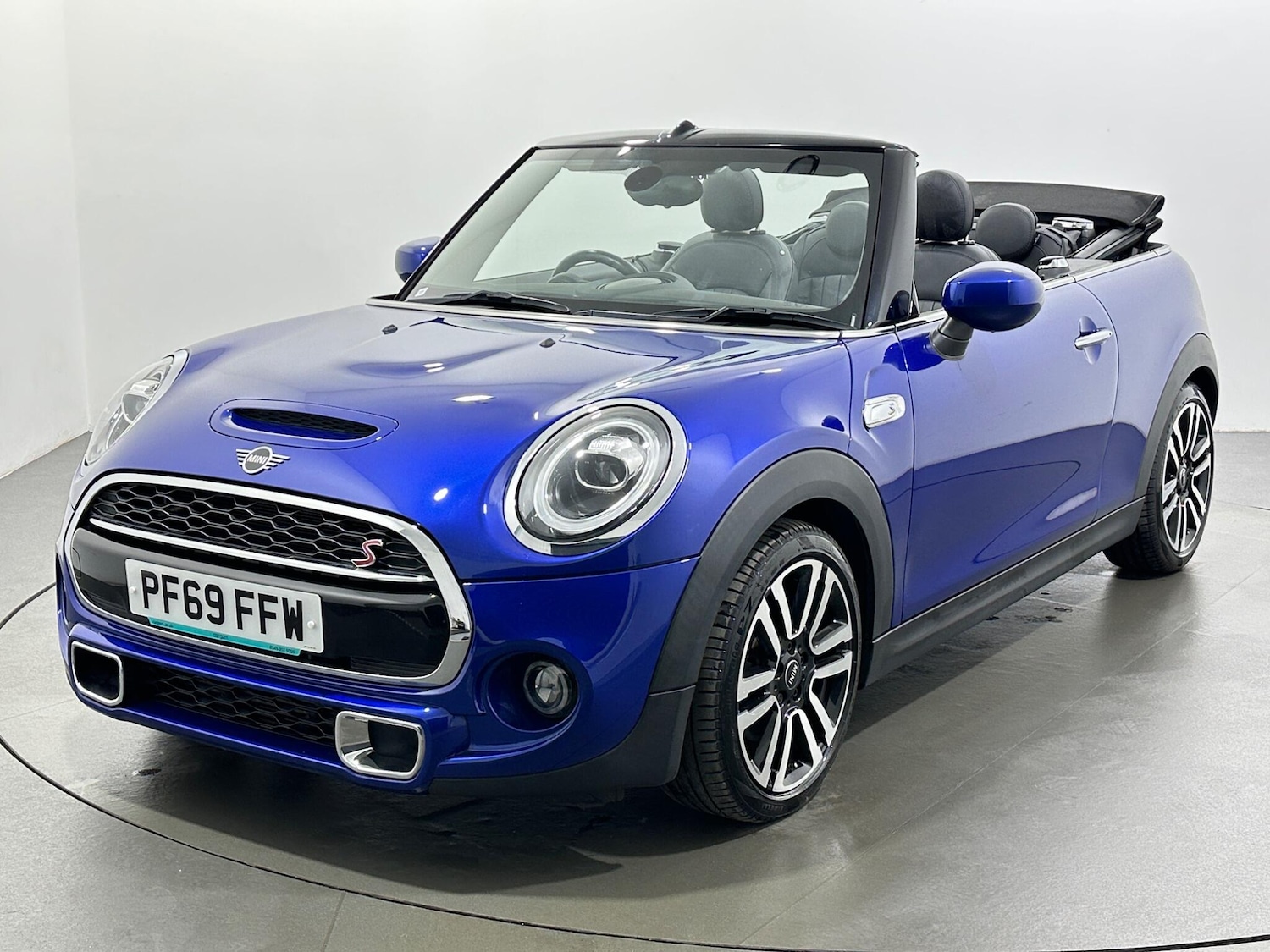 Used MINI Convertible 2019 for sale - 77238543: Photo 4