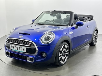 Used MINI Convertible 2019 for sale - 77238543: Photo