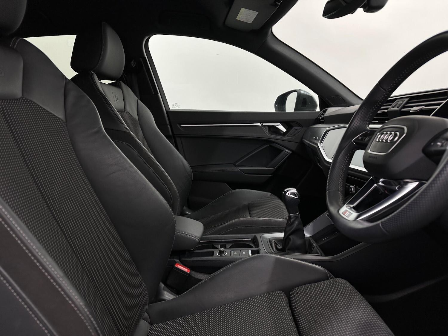 Used Audi Q3 2019 for sale - 77131958: Photo 29