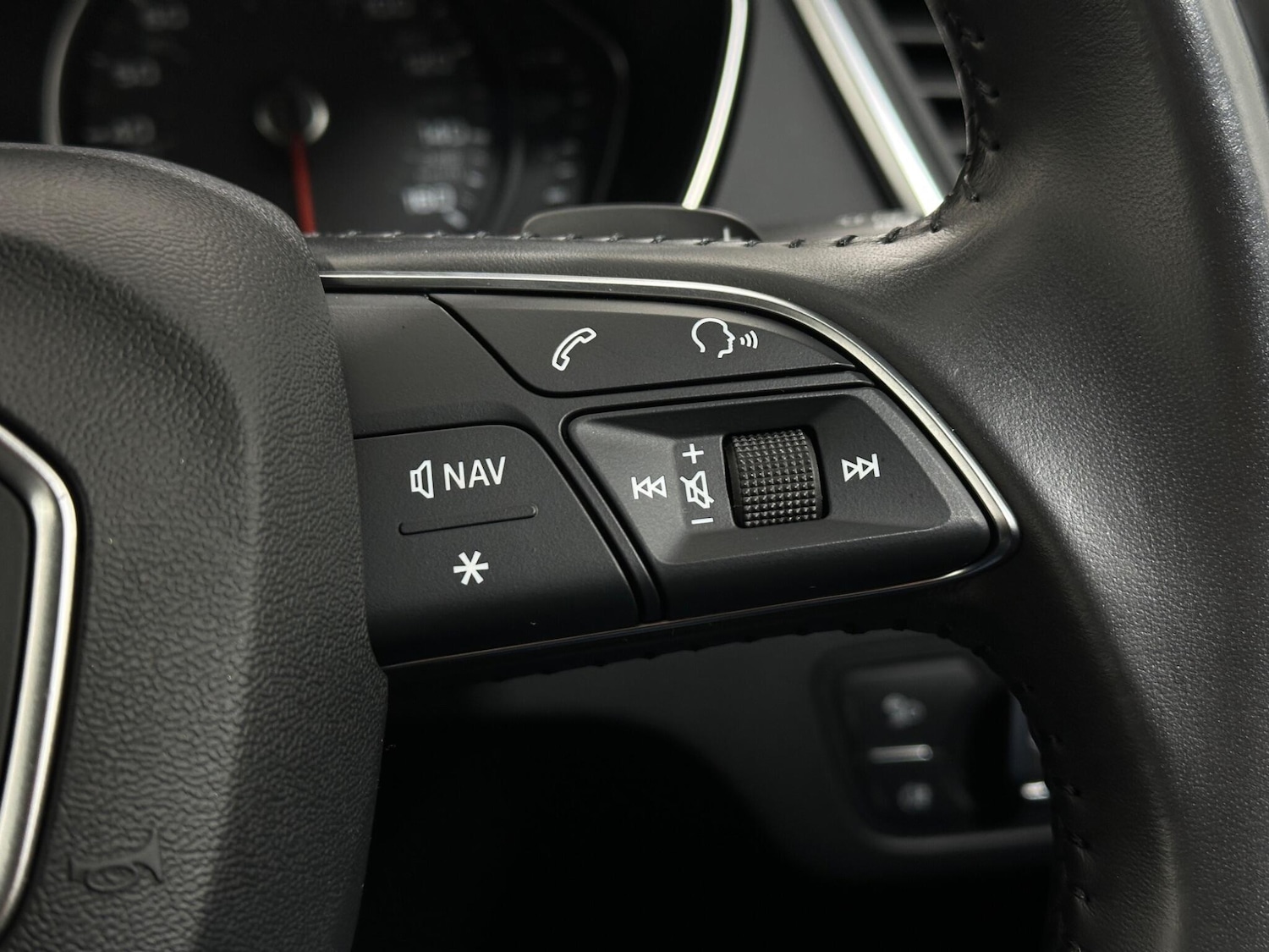 Used Audi Q5 2018 for sale - 76878996: Photo 15