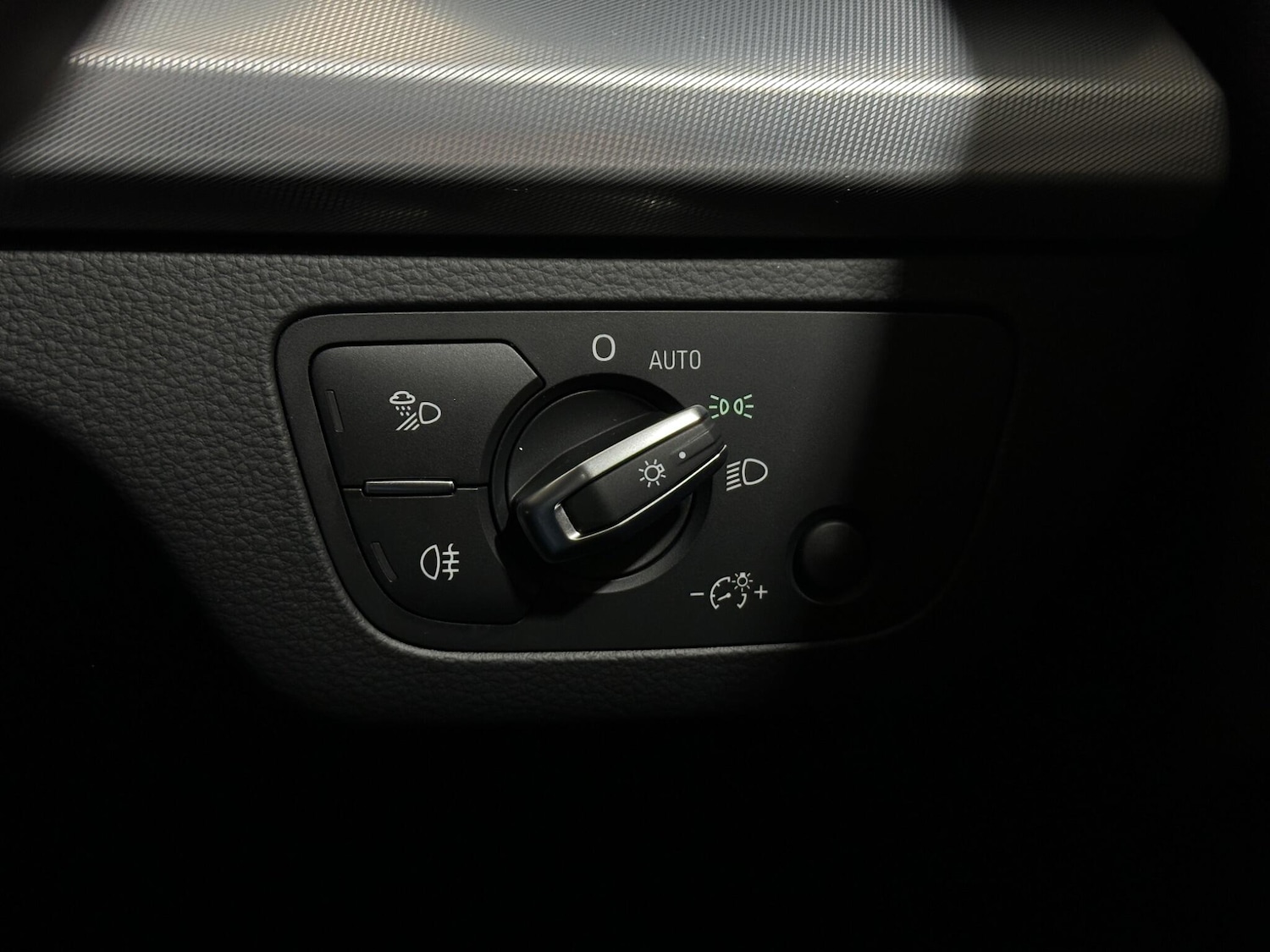 Used Audi Q5 2018 for sale - 76878996: Photo 17