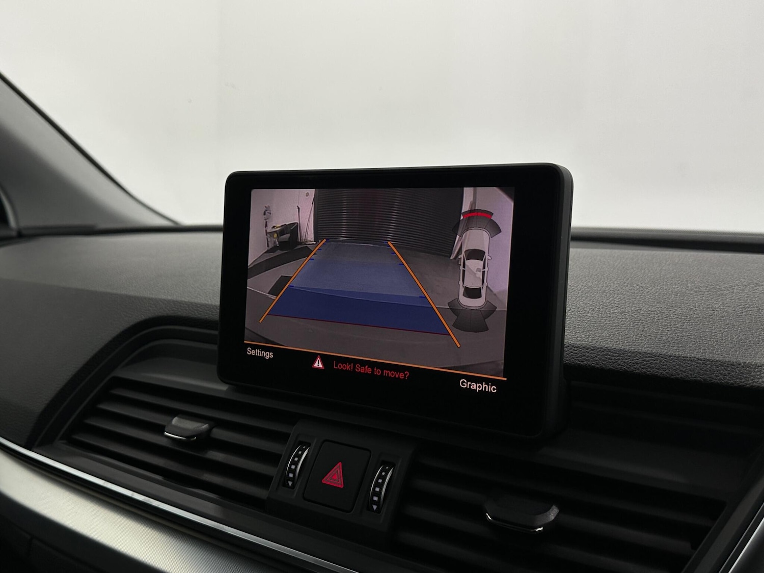 Used Audi Q5 2018 for sale - 76878996: Photo 24