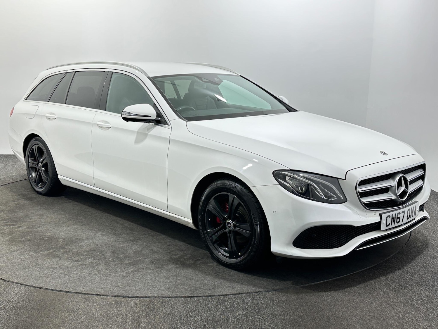 Used Mercedes-Benz E Class 2017 for sale - 76878867: Photo 1