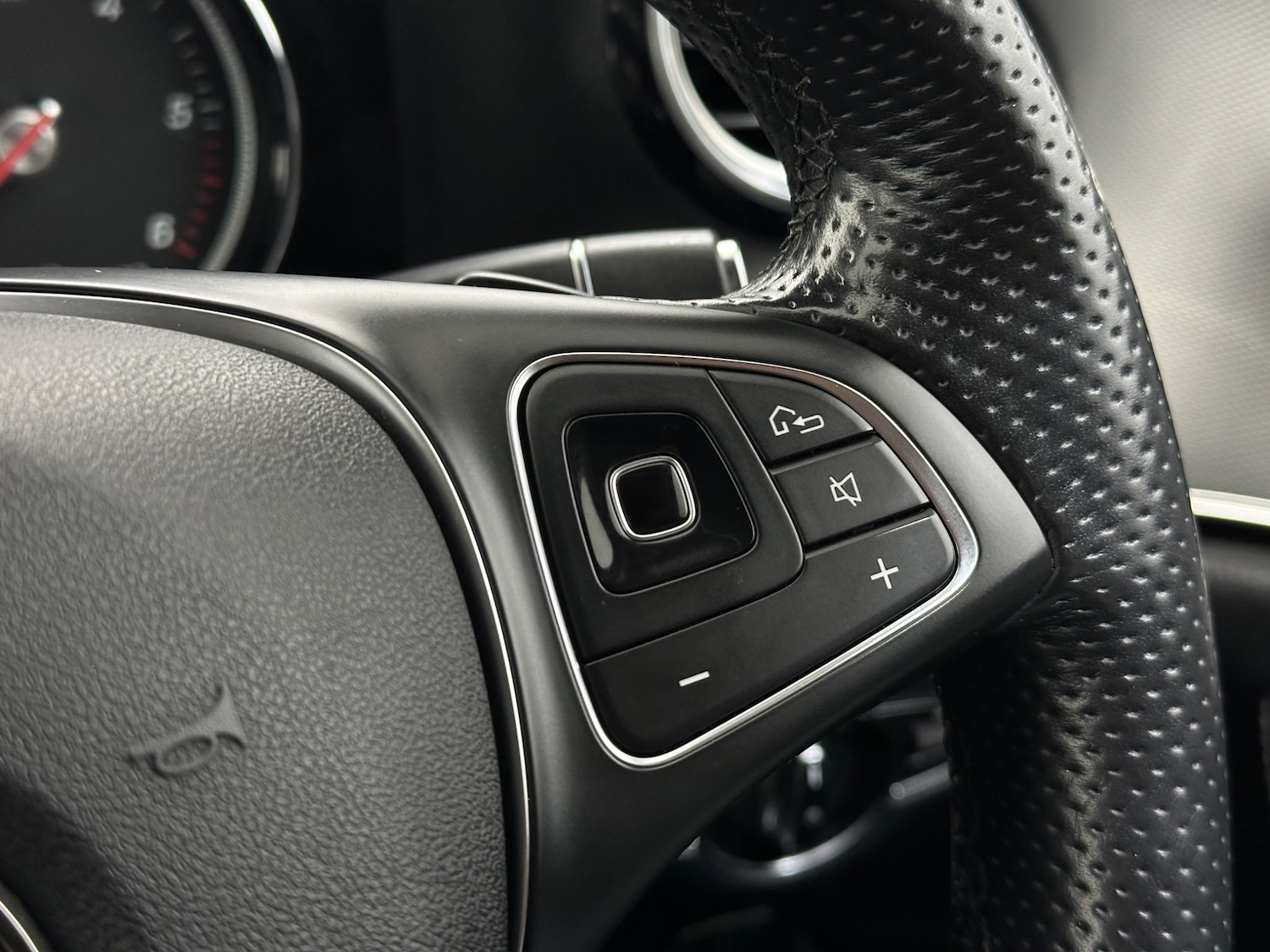 Used Mercedes-Benz E Class 2017 for sale - 76878867: Photo 15